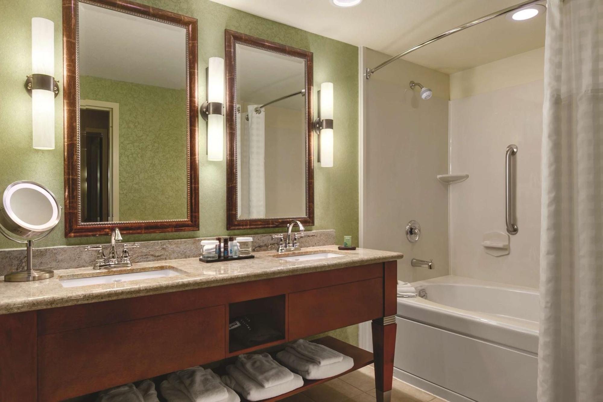 Embassy Suites Omaha- La Vista/ Hotel & Conference Center Extérieur photo