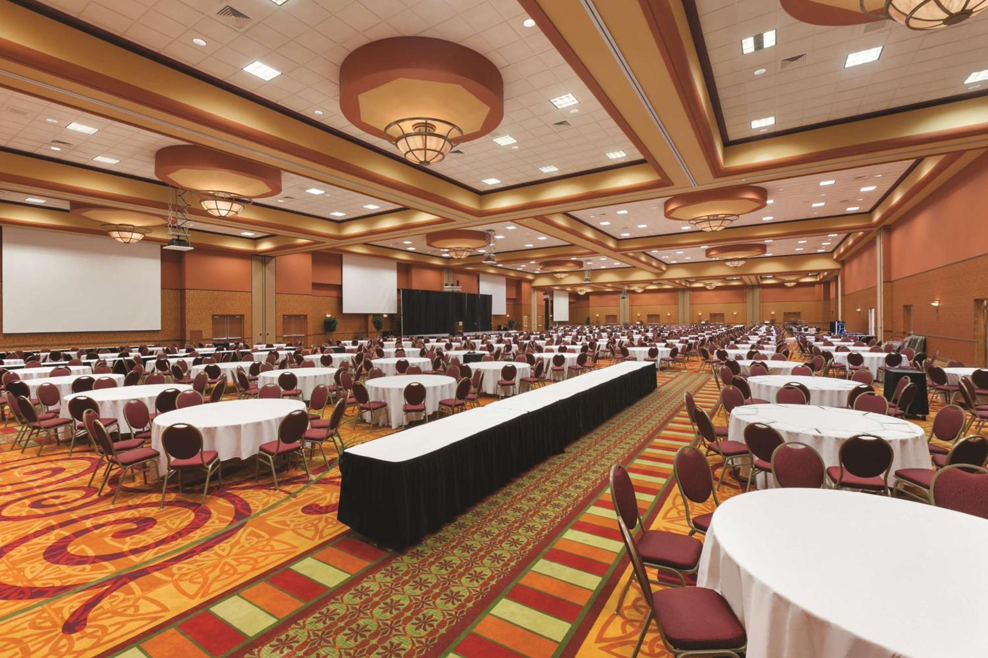 Embassy Suites Omaha- La Vista/ Hotel & Conference Center Extérieur photo