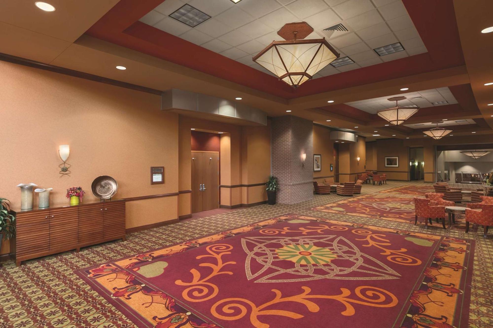 Embassy Suites Omaha- La Vista/ Hotel & Conference Center Extérieur photo