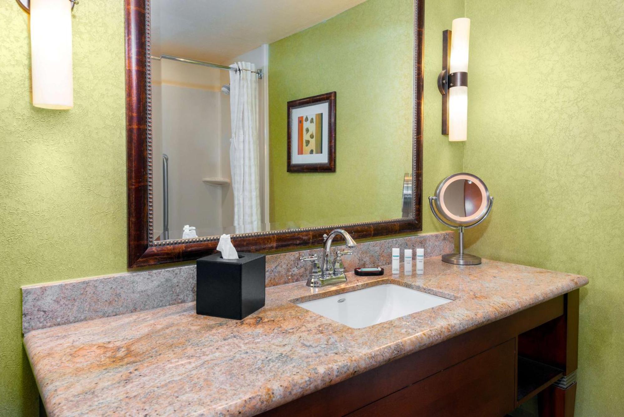 Embassy Suites Omaha- La Vista/ Hotel & Conference Center Extérieur photo