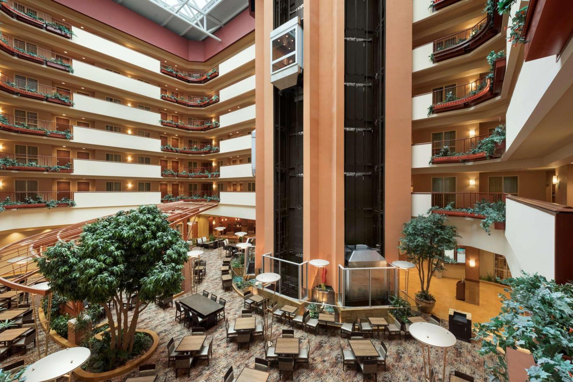 Embassy Suites Omaha- La Vista/ Hotel & Conference Center Extérieur photo